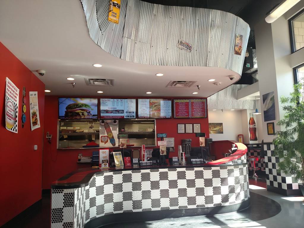 Teddys Bigger Burgers | restaurant | 324 E Washington St, Iowa City, IA 52240, USA | 3193546888 OR +1 319-354-6888