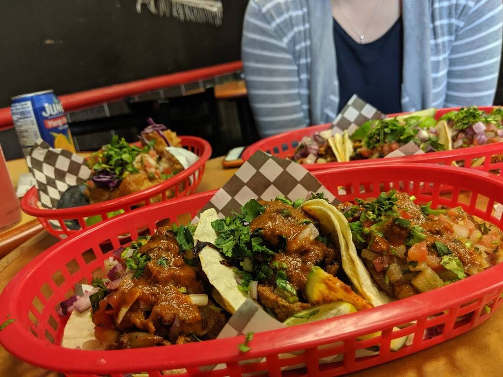 EL CHARRO | restaurant | 788 Broadview Ave, Toronto, ON M4K 2P7, Canada | 6473585883 OR +1 647-358-5883