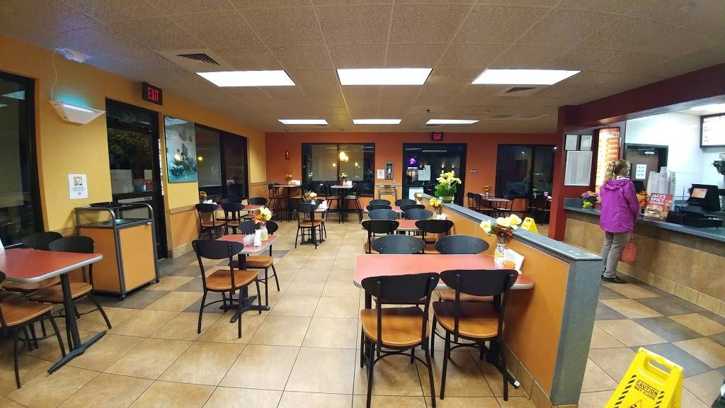 Jack in the Box | restaurant | 1130 Leisure Town Rd, Vacaville, CA 95687, USA | 7074481383 OR +1 707-448-1383