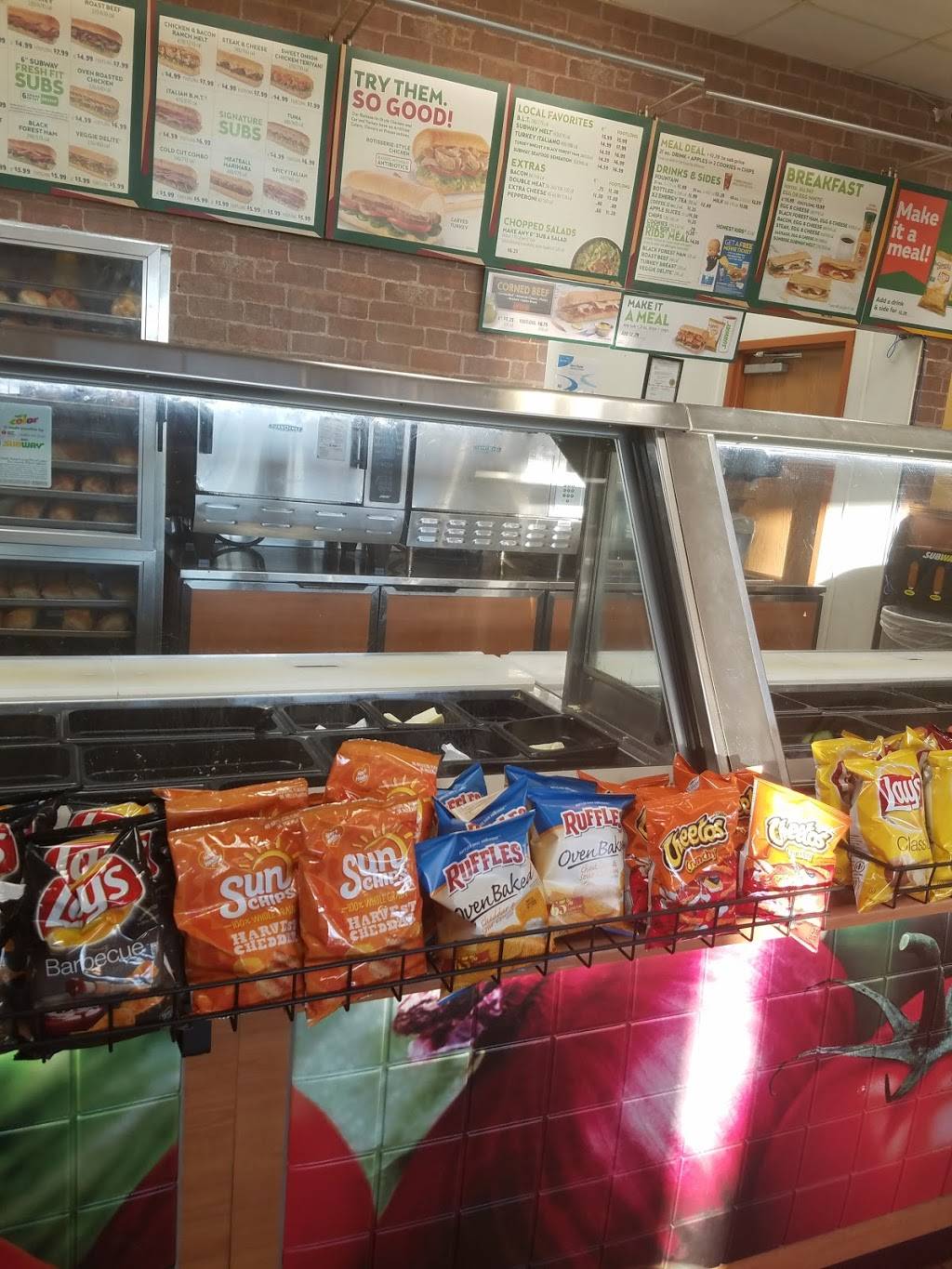 Subway | restaurant | 802 SE Oralabor Rd, Ankeny, IA 50021, USA | 5159633082 OR +1 515-963-3082