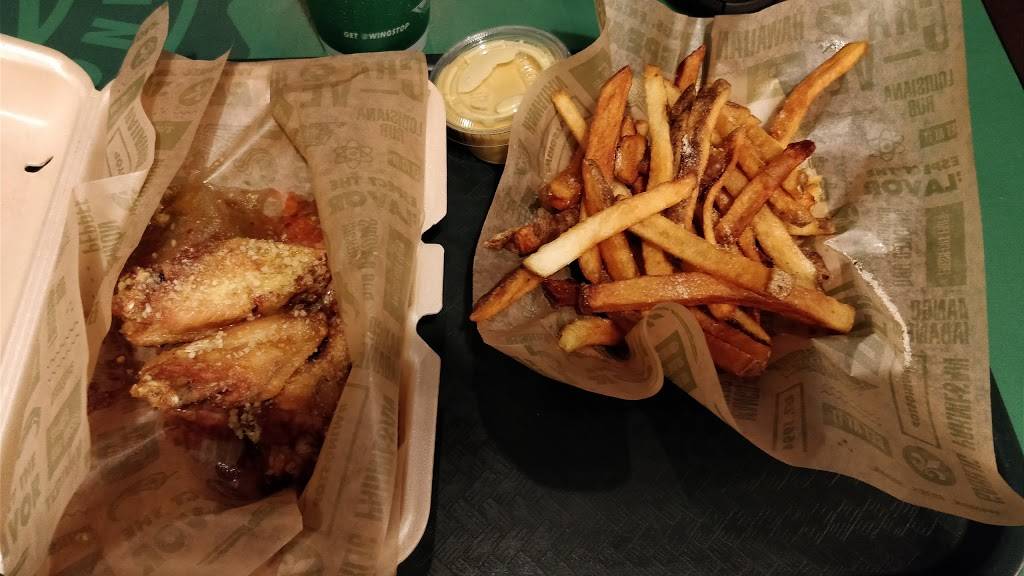 Wingstop | restaurant | 12 E Harrison St, Chicago, IL 60605, USA | 3123869464 OR +1 312-386-9464