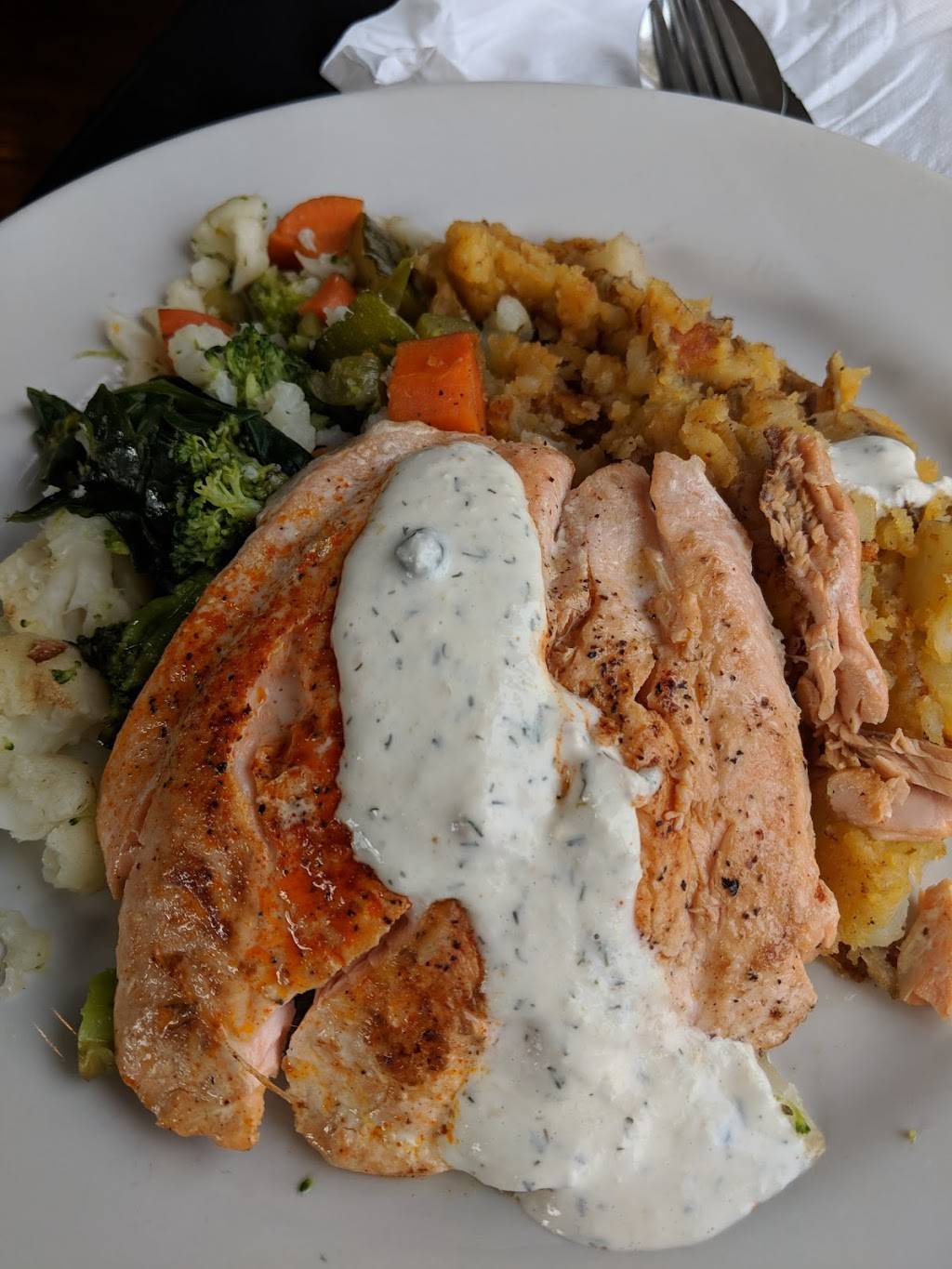 Town & Gown Bistro | restaurant | 119 N River Rd, West Lafayette, IN 47906, USA | 7652503425 OR +1 765-250-3425