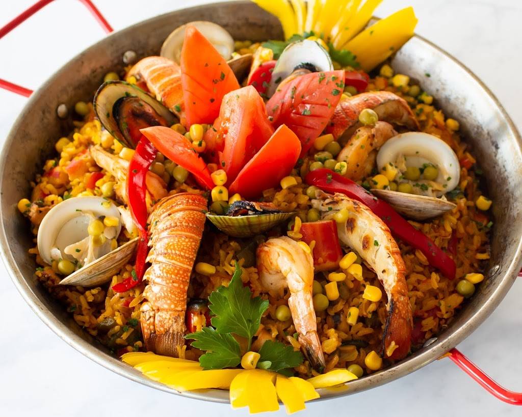 Boca Marina Restaurant and Bar | restaurant | 379 Woodcleft Ave, Freeport, NY 11520, USA | 5166236160 OR +1 516-623-6160