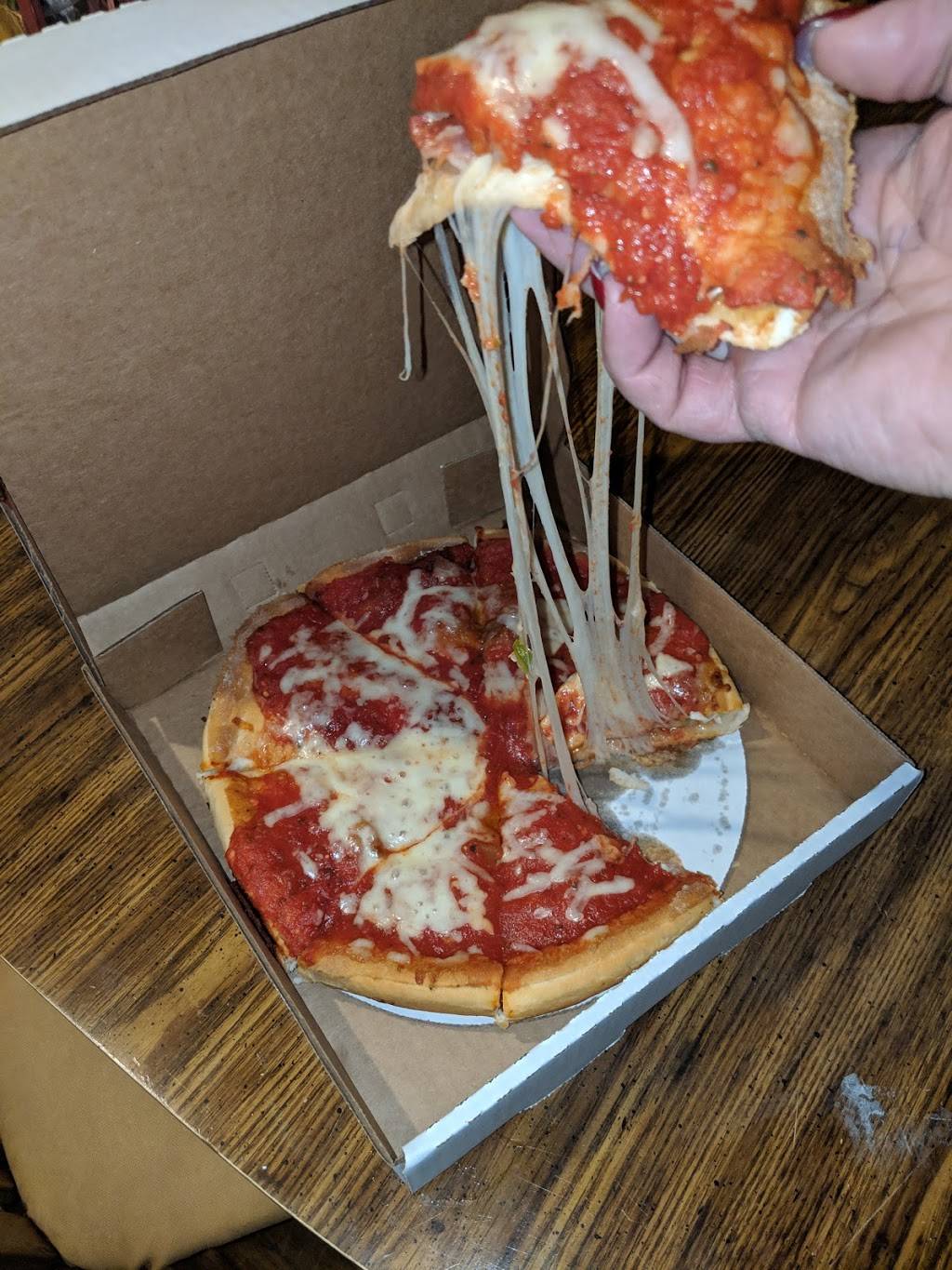 Alfanos Pizzeria | restaurant | 508 E Main St, Galesburg, IL 61401, USA | 3093438718 OR +1 309-343-8718