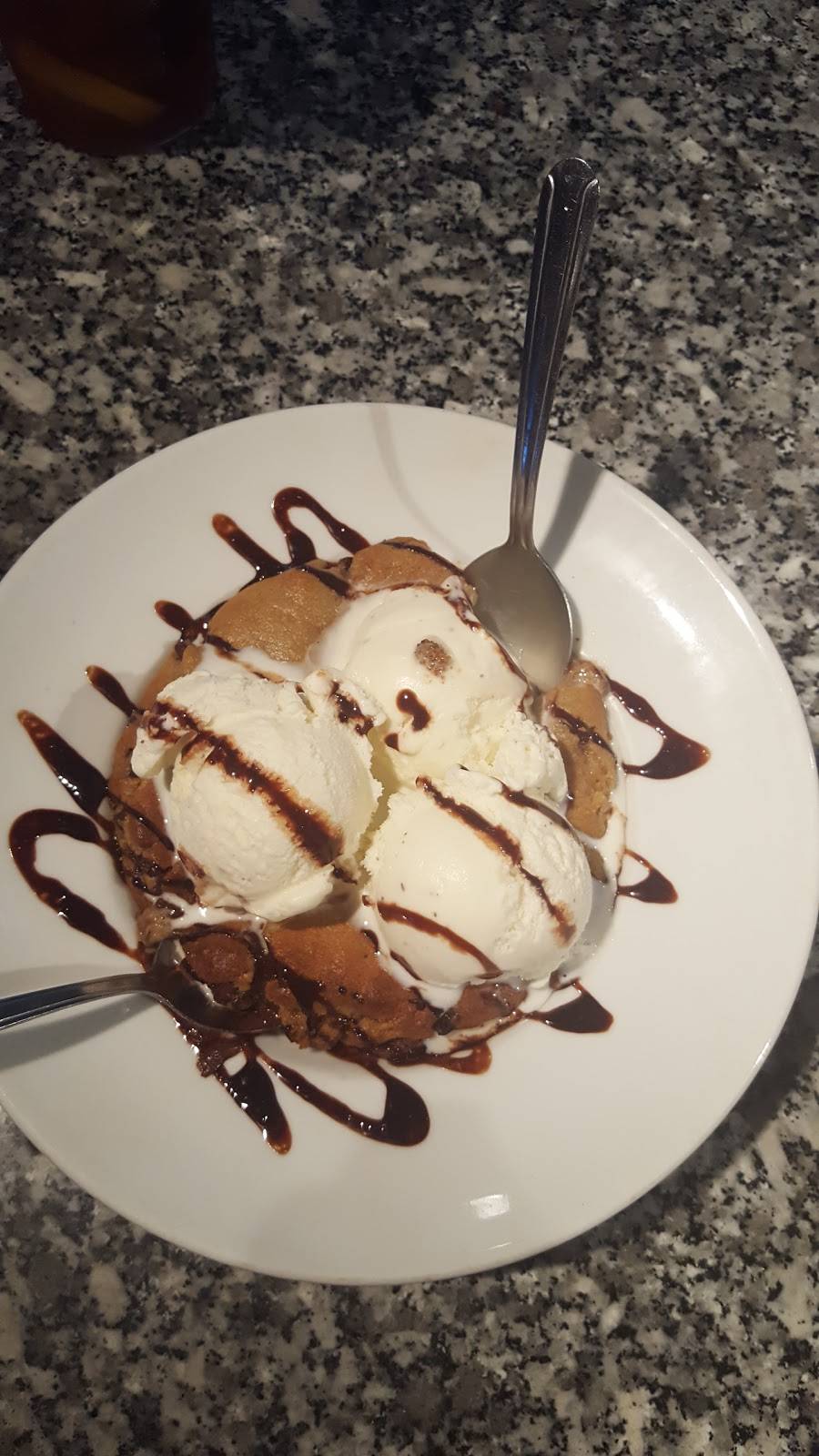 Gallaghers Sports Grill | restaurant | 751 E Union Hills Dr, Phoenix, AZ 85024, USA | 6028673222 OR +1 602-867-3222