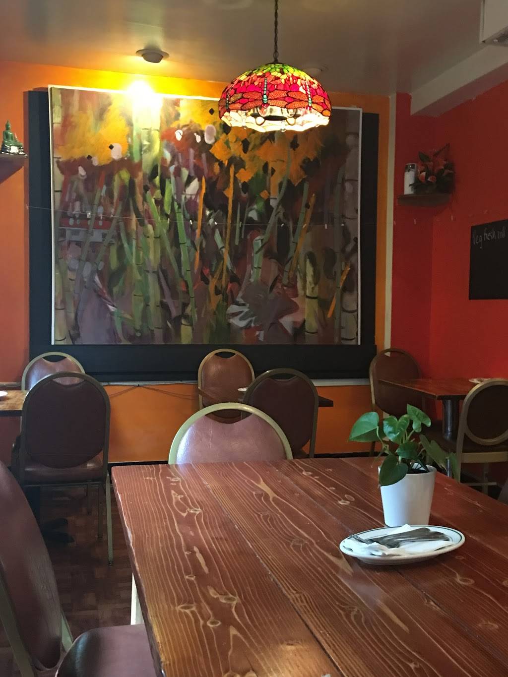 Touch of Thai | restaurant | 123 N 2nd St, Easton, PA 18042, USA | 6102500716 OR +1 610-250-0716