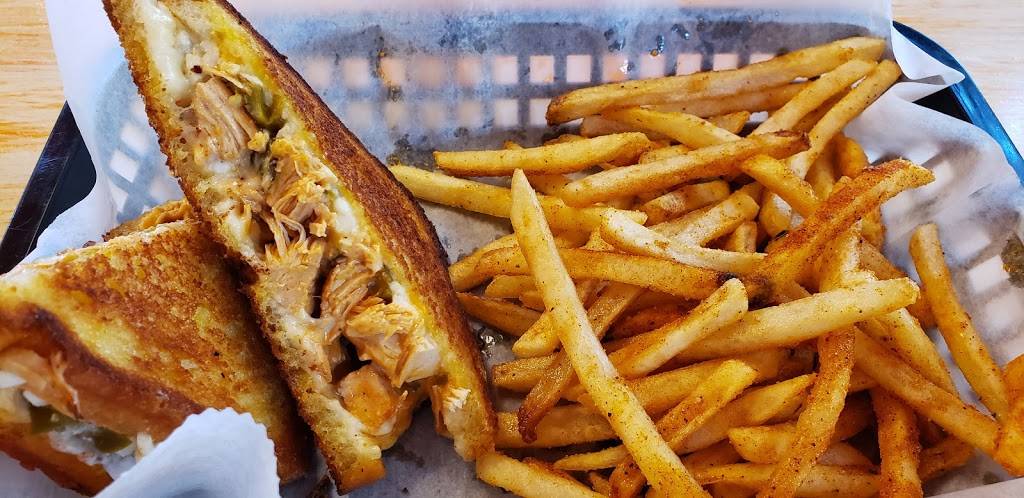 The Happy Grilled Cheese | restaurant | 9965 San Jose Blvd #48, Jacksonville, FL 32257, USA | 9046602857 OR +1 904-660-2857