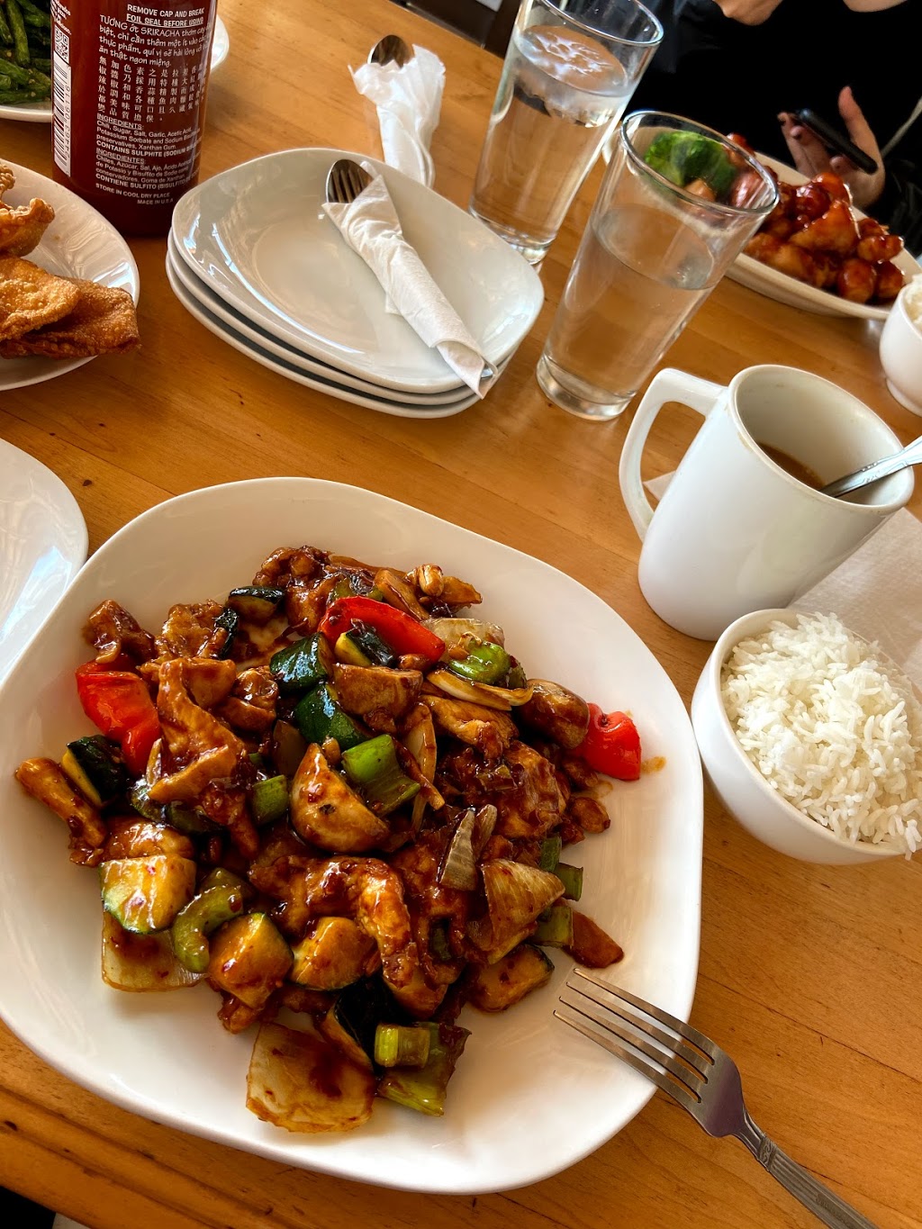 Googoos Table | restaurant | 4356 W Armitage Ave, Chicago, IL 60639, USA | 7732273999 OR +1 773-227-3999