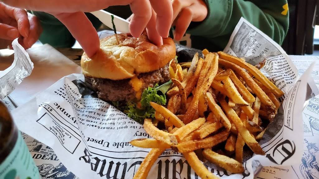 Local Press Eatery | restaurant | 502 S 8th St, Sheboygan, WI 53081, USA | 9202877338 OR +1 920-287-7338