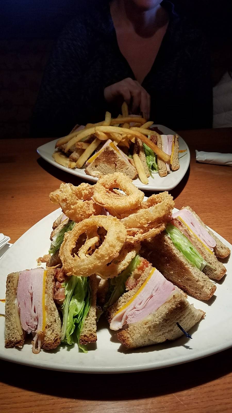 Max & Ermas | restaurant | 1317 N Hamilton Rd, Gahanna, OH 43230, USA | 6144710009 OR +1 614-471-0009