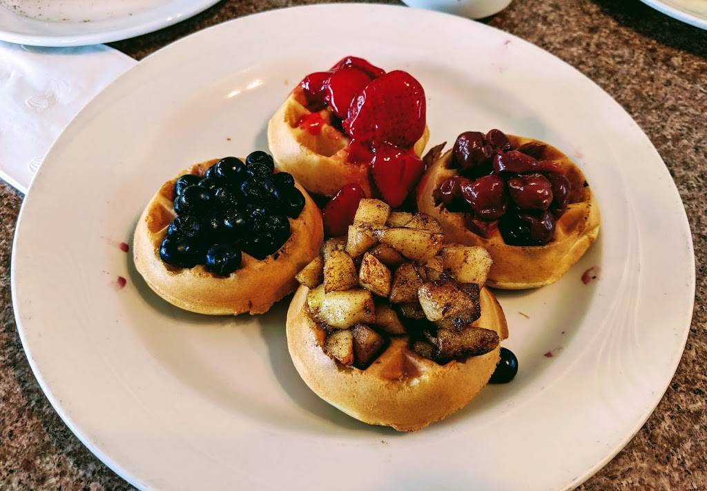 Le Petite Cafe | cafe | 1855 S Mannheim Rd, Westchester, IL 60154, USA | 7083444100 OR +1 708-344-4100