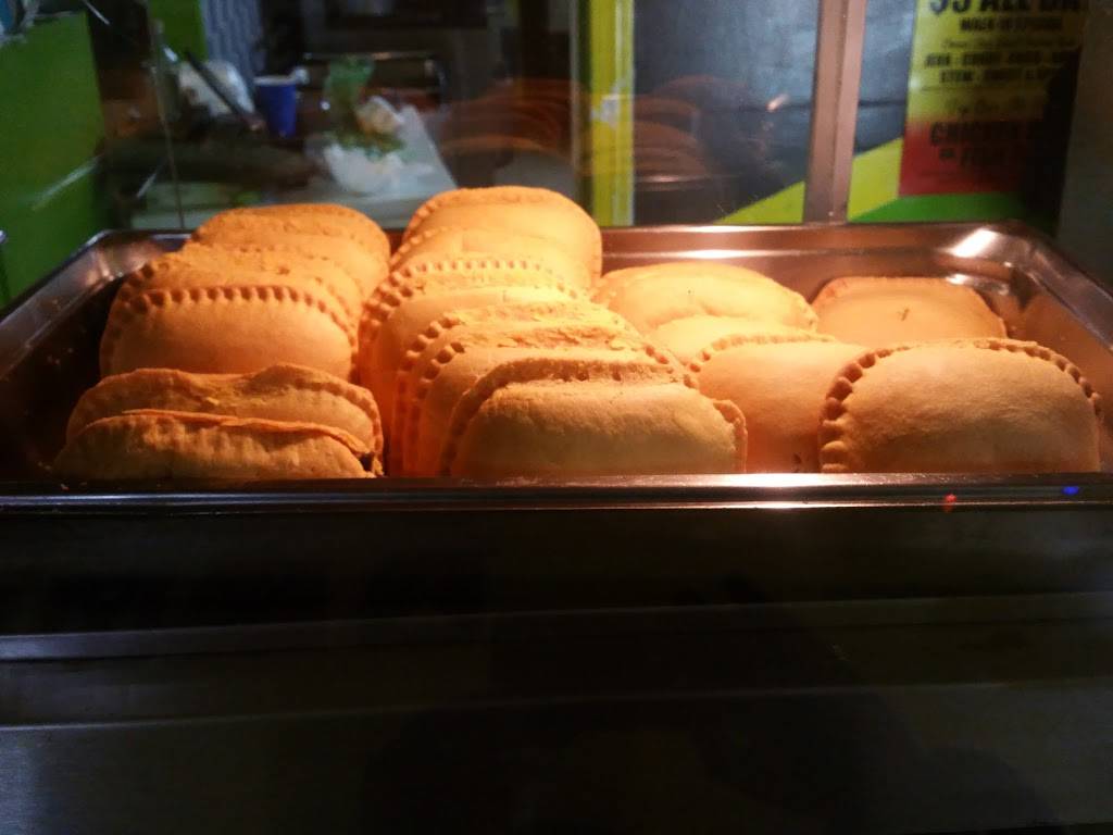 Irie Jamaican Style Restaurant | restaurant | 855 Washington St, Dorchester Center, MA 02124, USA | 6179293866 OR +1 617-929-3866