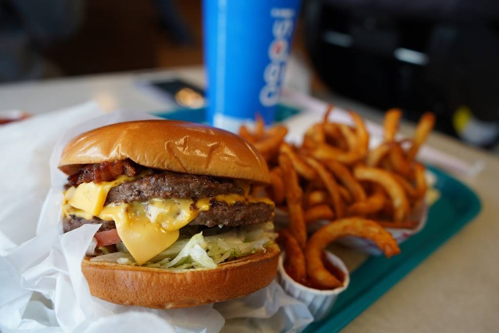 Tastee Freez | restaurant | 3901 Raspberry Rd # 1, Anchorage, AK 99502, USA | 9072483068 OR +1 907-248-3068