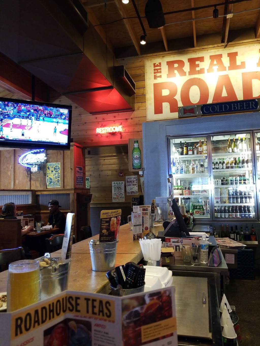 Logans Roadhouse | restaurant | 727 Thompson Ln, Nashville, TN 37204, USA | 6153857712 OR +1 615-385-7712