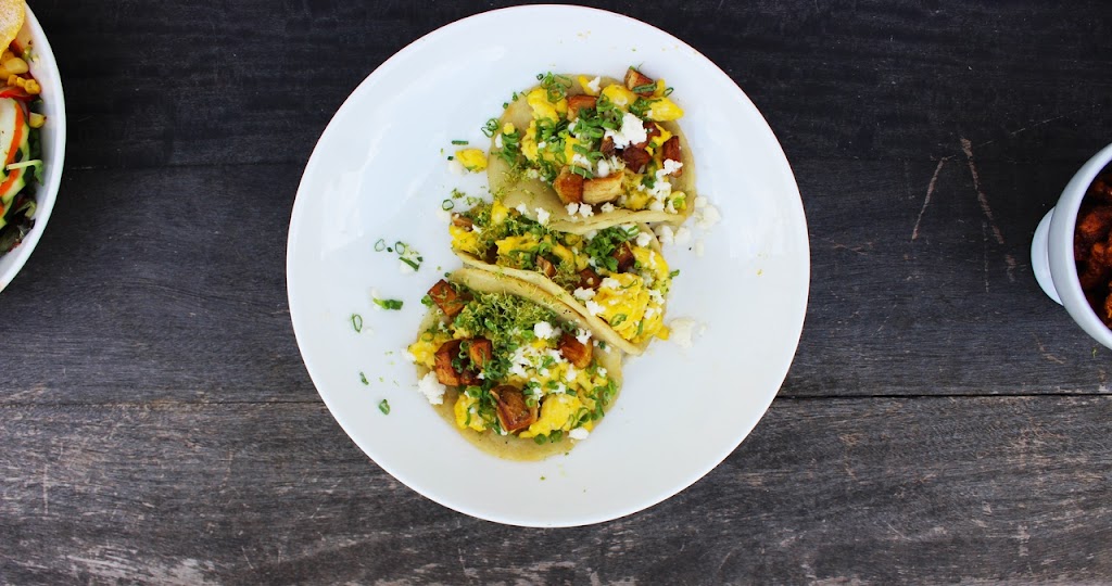 La Chiquiada | restaurant | 110 W Trinity Pl, Decatur, GA 30030, USA | 7709003667 OR +1 770-900-3667