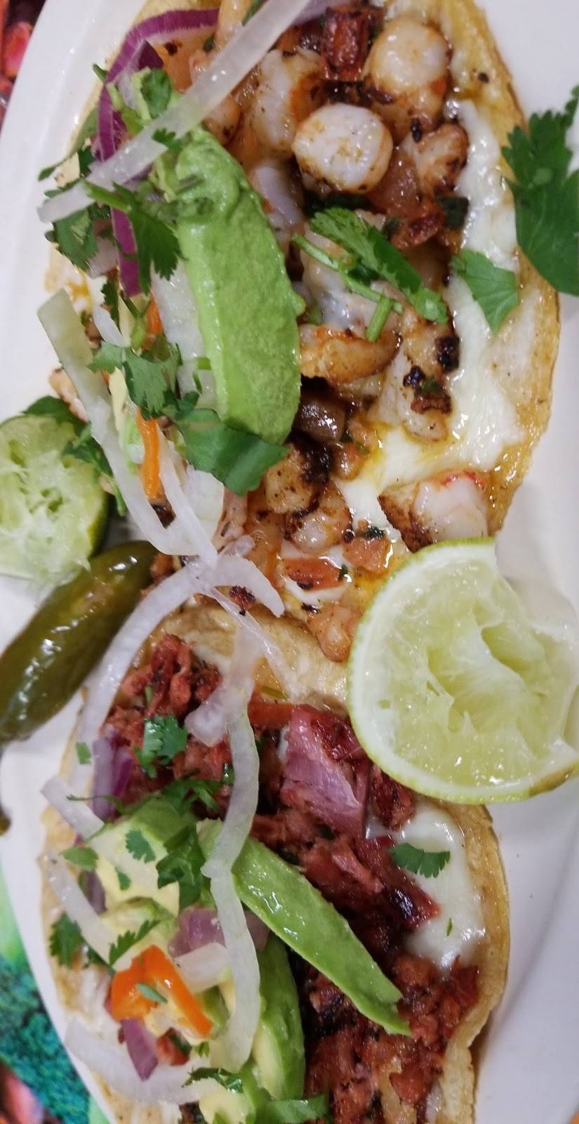 Carnitas y Mariscos Las Morelianas | restaurant | 2822 Imperial Ave, San Diego, CA 92102, USA | 6192396284 OR +1 619-239-6284