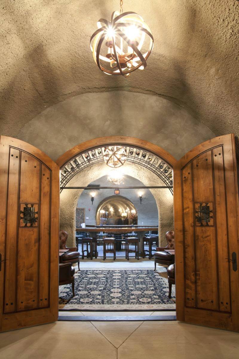 Walkers Bluff | restaurant | 326 Vermont Rd, Carterville, IL 62918, USA | 6189569900 OR +1 618-956-9900