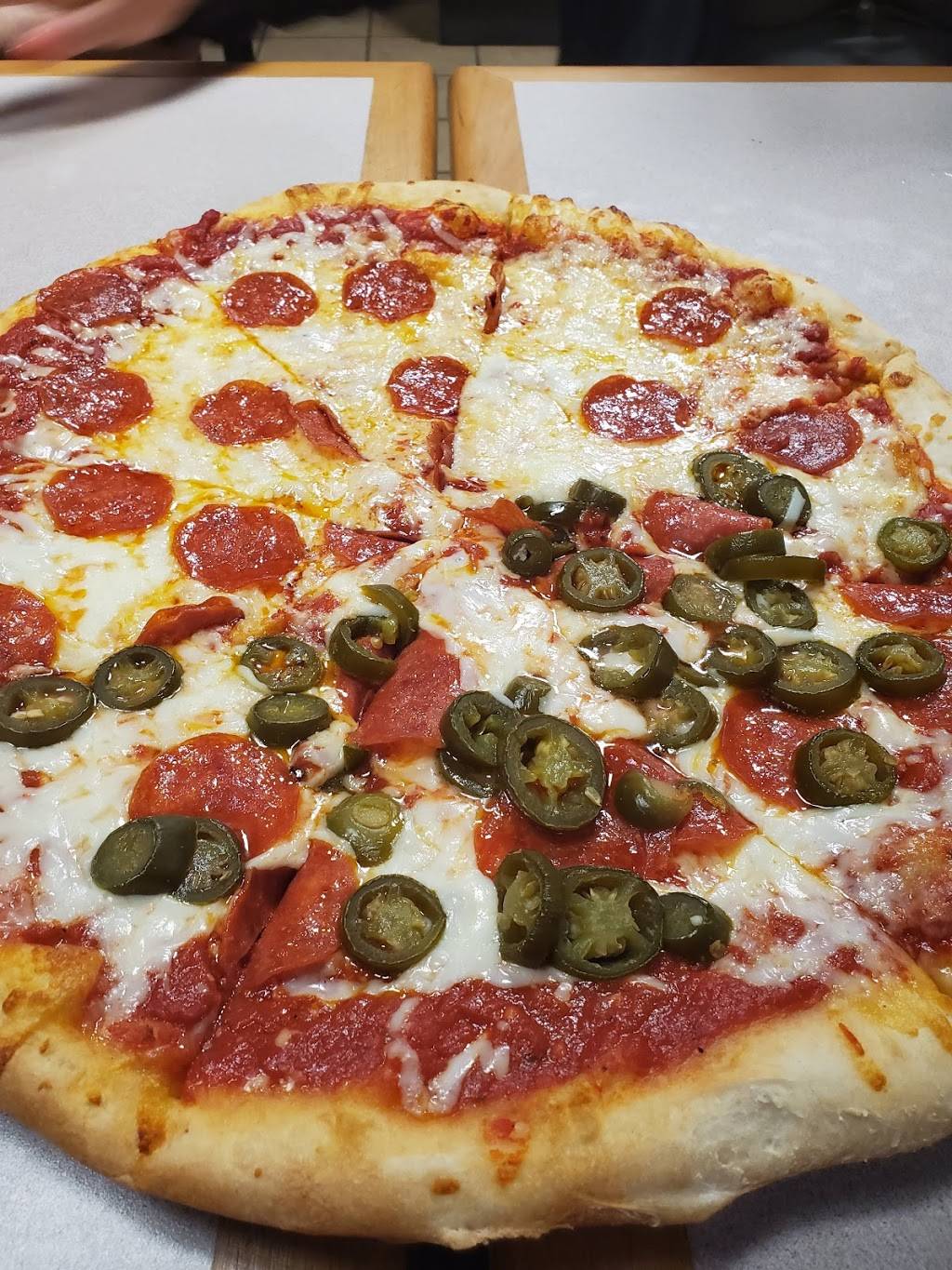 A New York Pizza House | restaurant | 3850 N Atlantic Ave, Cocoa Beach, FL 32931, USA | 3218687177 OR +1 321-868-7177