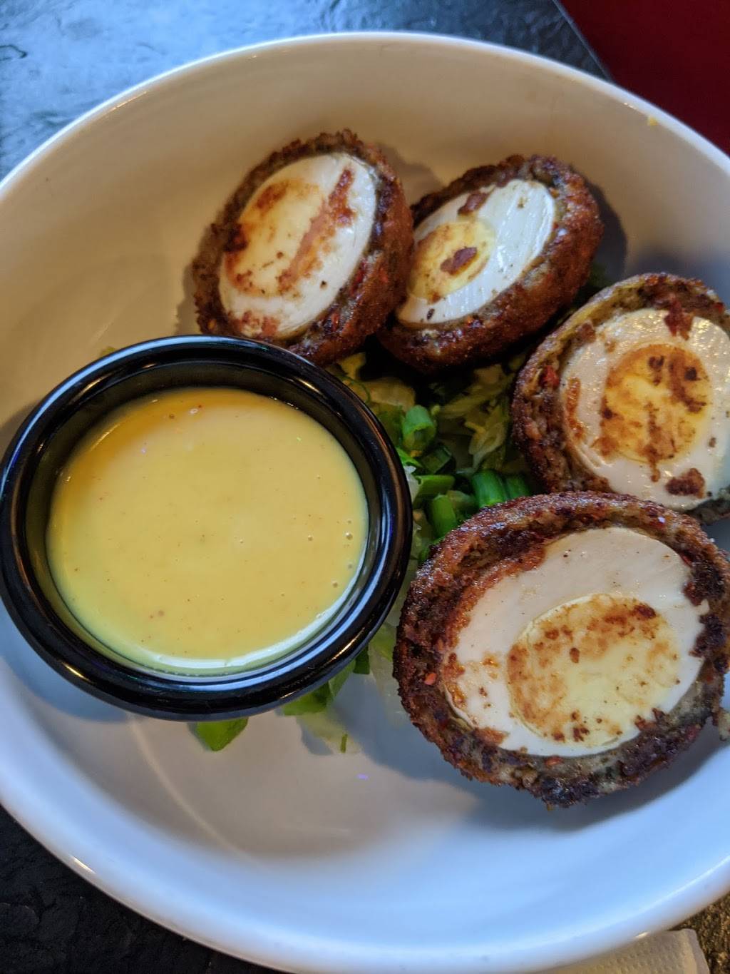 The Canyons Crown Restaurant and Pub | restaurant | 6958 E Tanque Verde Rd, Tucson, AZ 85715, USA | 5208858277 OR +1 520-885-8277