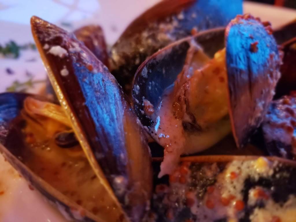 La Grange | restaurant | 2 Rue Meadowbrook, Morin-Heights, QC J0R 1H0, Canada | 4506440056 OR +1 450-644-0056