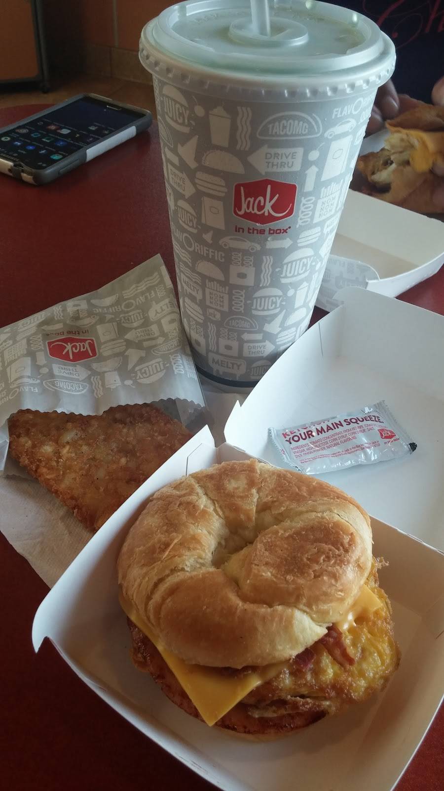 Jack in the Box | restaurant | 8832 TX-146, Baytown, TX 77523, USA | 2813837363 OR +1 281-383-7363
