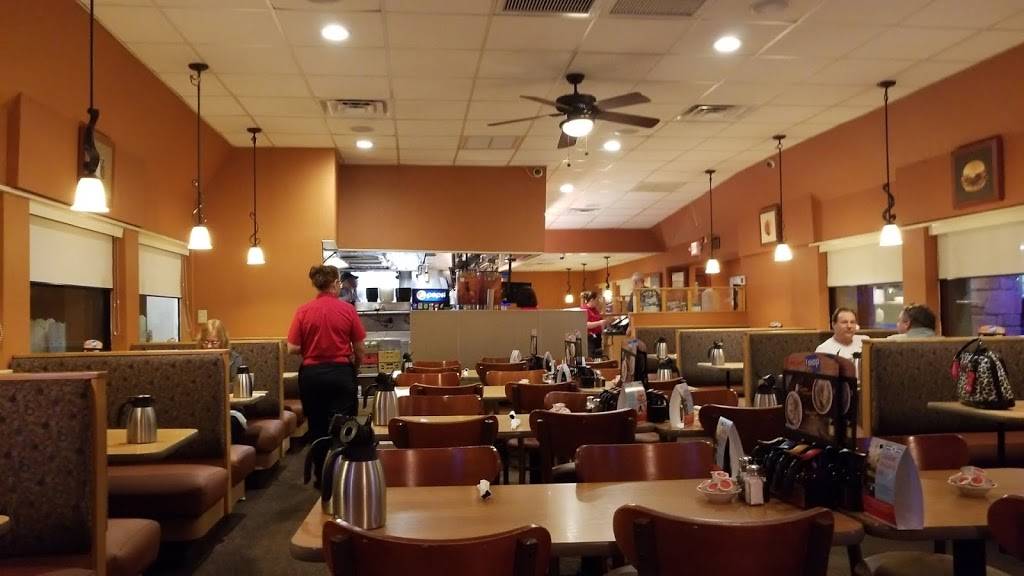 IHOP | restaurant | 427 N Atlantic Ave, Daytona Beach, FL 32118, USA | 3862538319 OR +1 386-253-8319