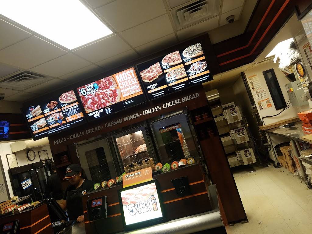 Little Caesars Pizza | meal takeaway | 557 S Green Bay Rd, Waukegan, IL 60085, USA | 8476728706 OR +1 847-672-8706
