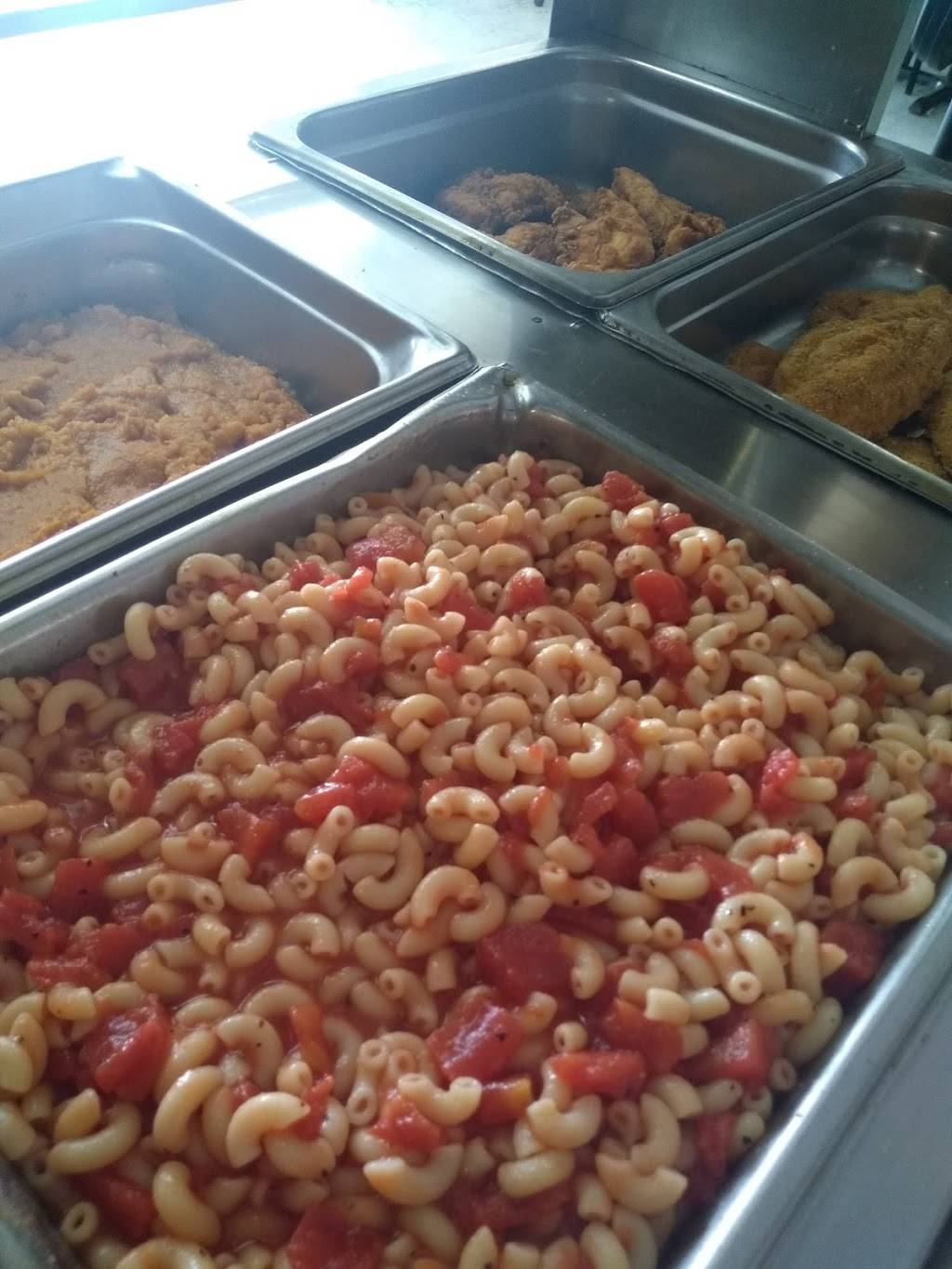 Sues country market | restaurant | 8852 Viola Rd, Morrison, TN 37357, USA | 9313181052 OR +1 931-318-1052