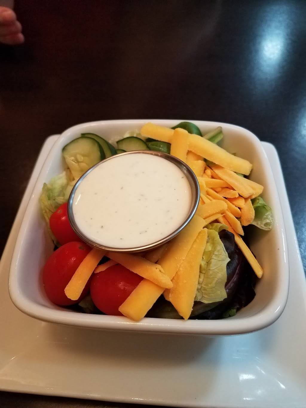 Ruby Tuesday | restaurant | 513 Mall Blvd, Brunswick, GA 31525, USA | 9122645525 OR +1 912-264-5525