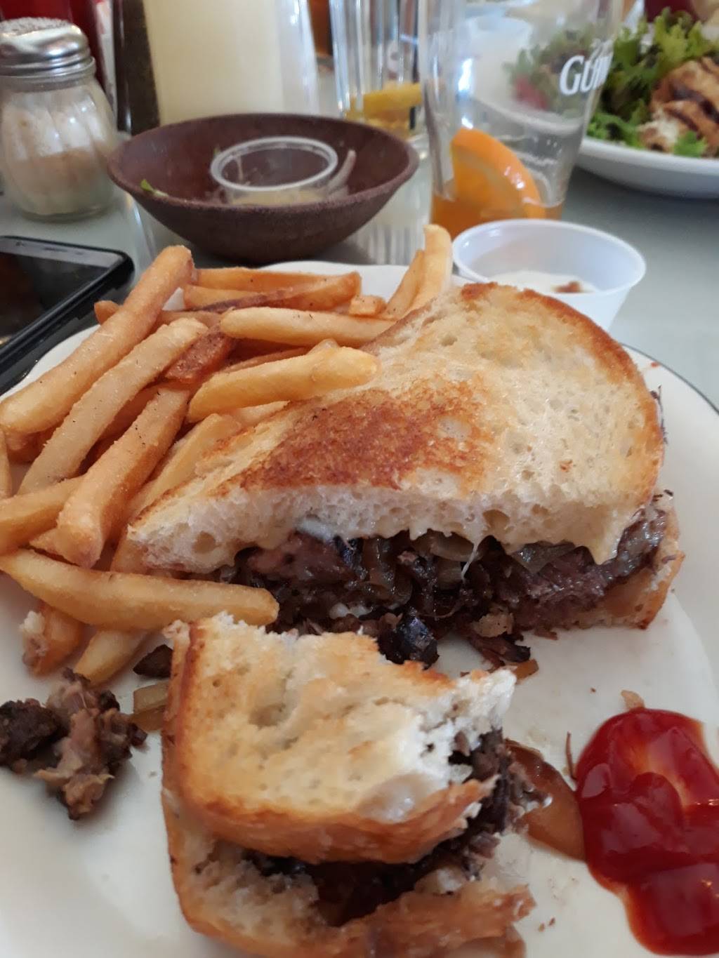 1712 Restaurant and Bar | restaurant | 1881 County St, Dighton, MA 02715, USA | 7748720226 OR +1 774-872-0226