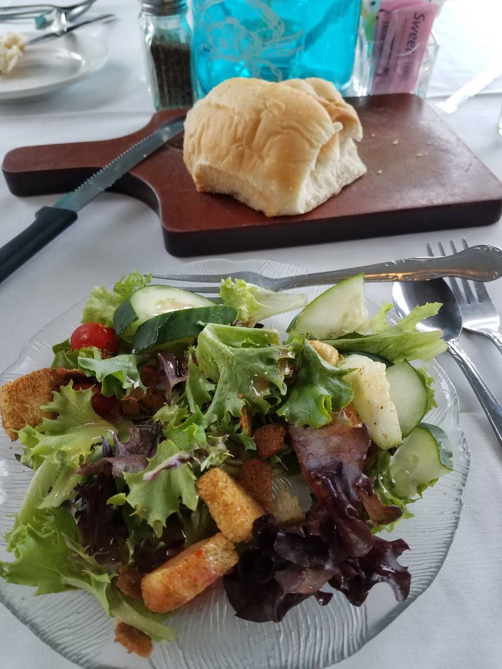 The Village Restaurant & Lounge | restaurant | 6576 Maddox Blvd, Chincoteague, VA 23336, USA | 7573365120 OR +1 757-336-5120