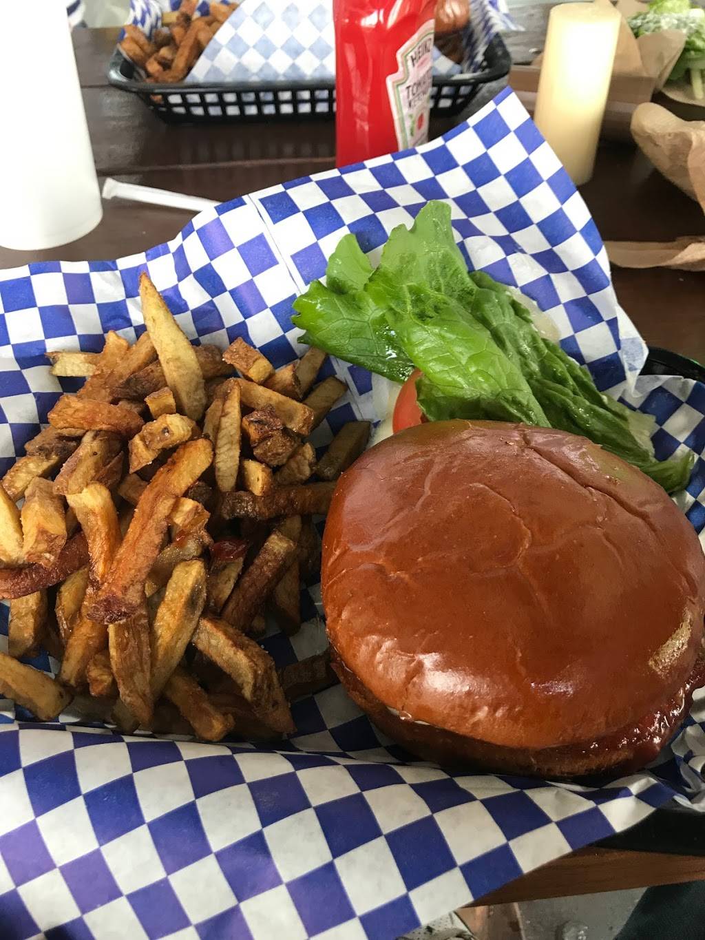 Eagle Mountain Landing Cafe & Bar | restaurant | 6925 Liberty School Tap Rd, Azle, TX 76020, USA | 8174701243 OR +1 817-470-1243