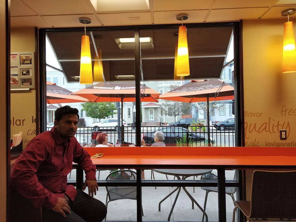 Dunkin | bakery | 951 Bennington St, East Boston, MA 02128, USA | 6175694919 OR +1 617-569-4919