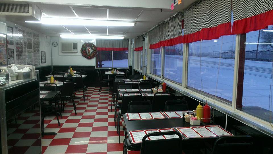 The Neighborhood Diner | restaurant | 1112 N Main St, Harrison, AR 72601, USA | 8707439493 OR +1 870-743-9493