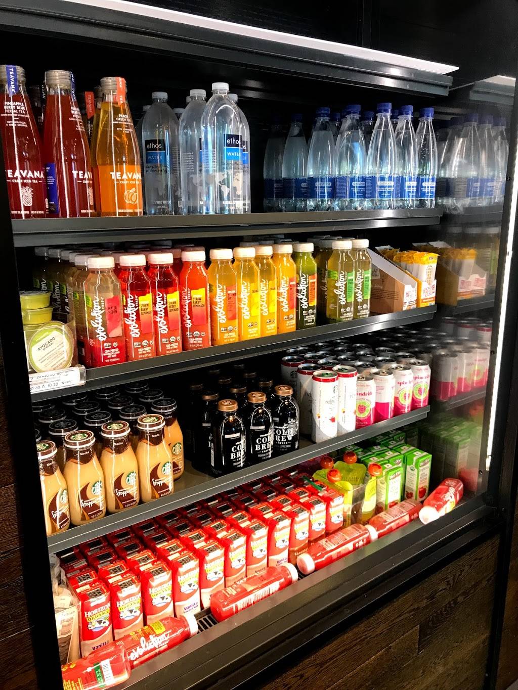 Starbucks | cafe | 1630 E Monte Vista Ave Unit 101, Vacaville, CA 95688, USA | 7074493650 OR +1 707-449-3650