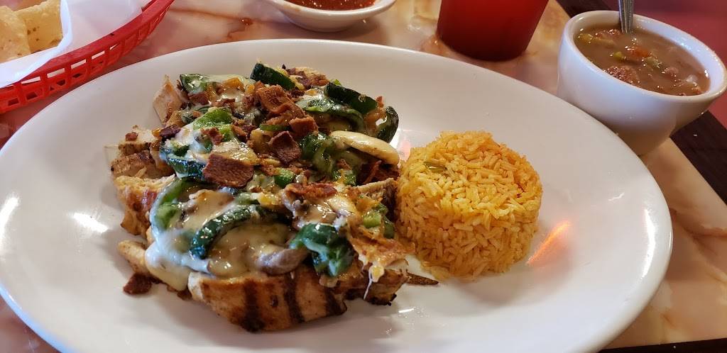 El Sombrero | restaurant | 1049 W Rochelle Rd, Irving, TX 75062, USA | 4695243645 OR +1 469-524-3645