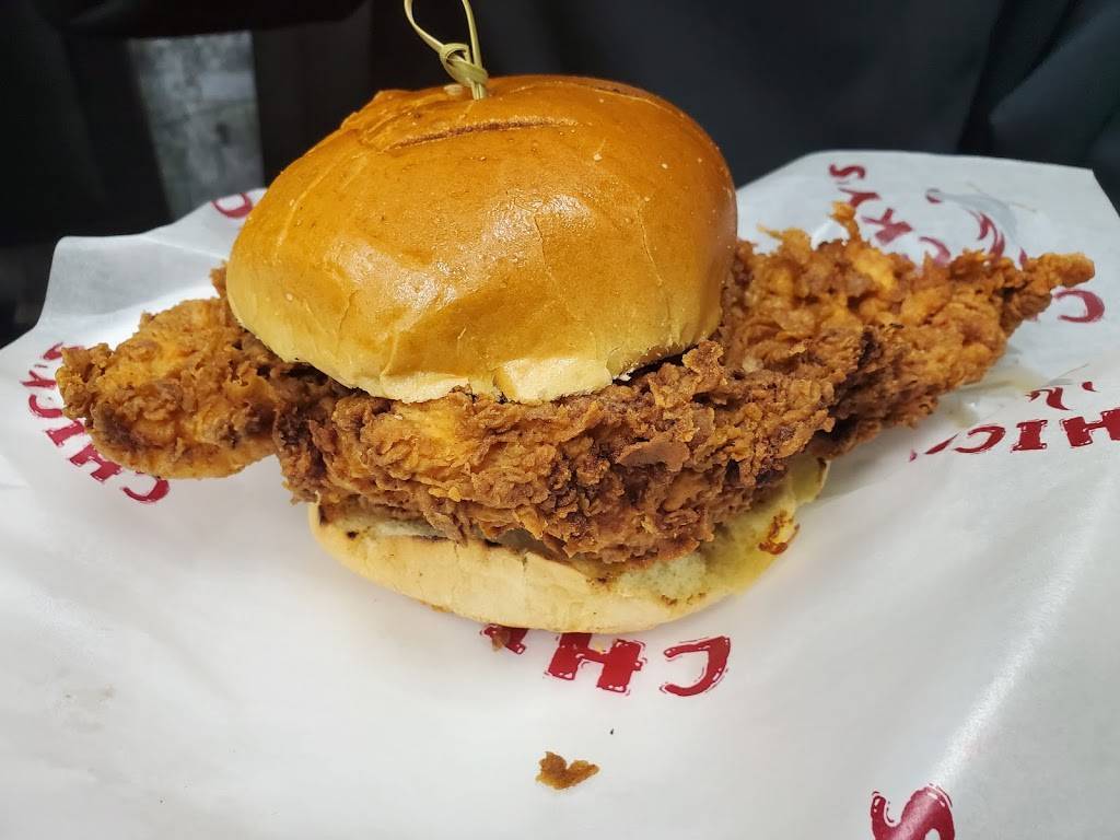 Chickys | restaurant | 248-43 Jericho Turnpike, Jamaica, NY 11426, USA | 7183473300 OR +1 718-347-3300