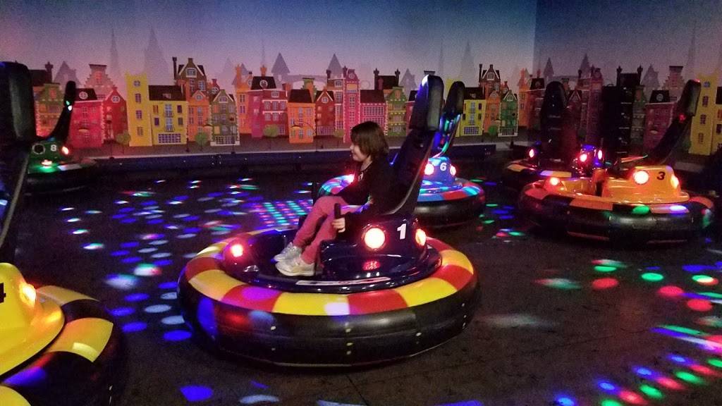 Make Believe Family Fun Center | restaurant | 8303 Day Dr, Parma, OH 44129, USA | 4403855500 OR +1 440-385-5500