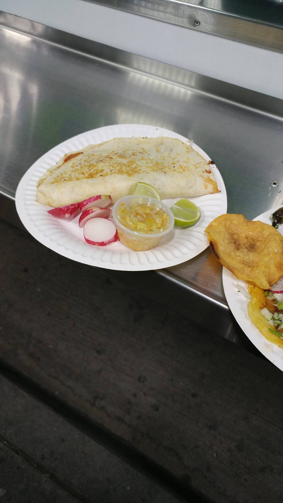 Tacos ARANDINOS | restaurant | 4752 Eagle St, Los Angeles, CA 90022, USA | 3235524604 OR +1 323-552-4604