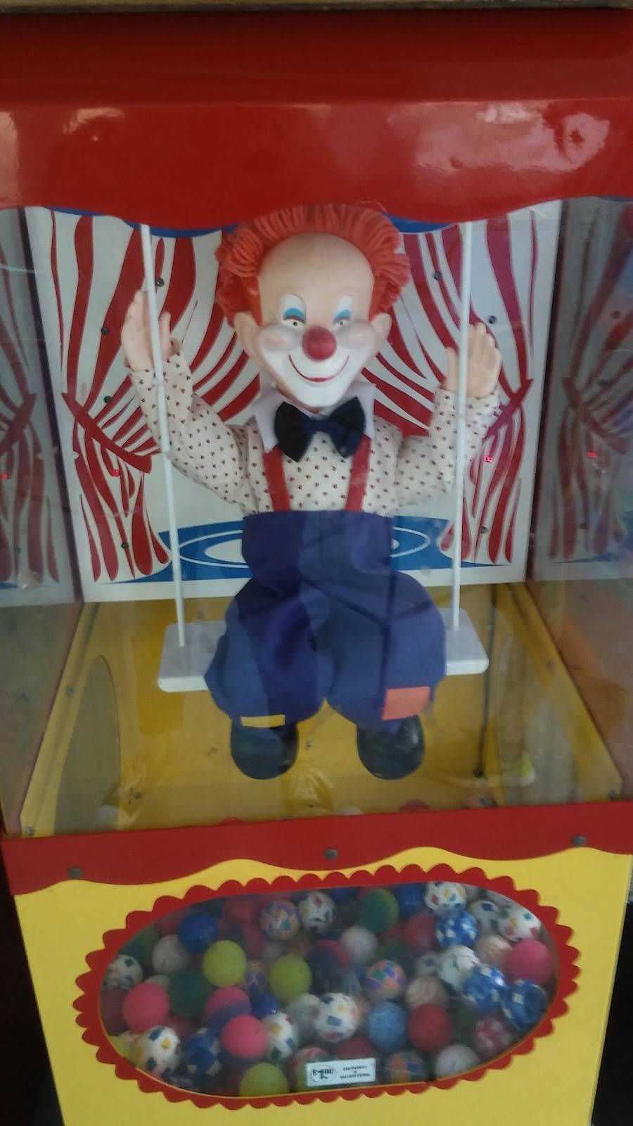 Dairy King | restaurant | 405 W State St, Black Mountain, NC 28711, USA | 8286698384 OR +1 828-669-8384