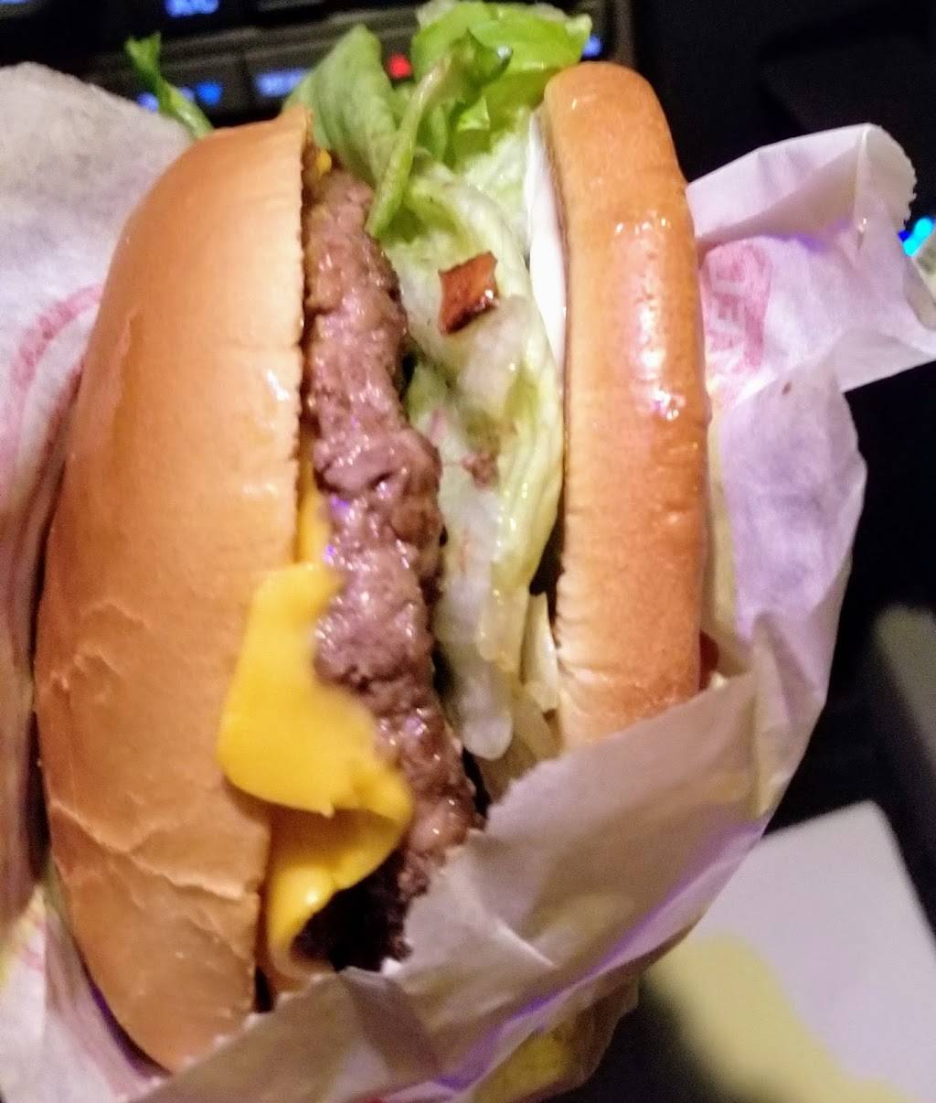 Wienerschnitzel | restaurant | 75 Saratoga Ave, Santa Clara, CA 95050, USA | 4085570155 OR +1 408-557-0155