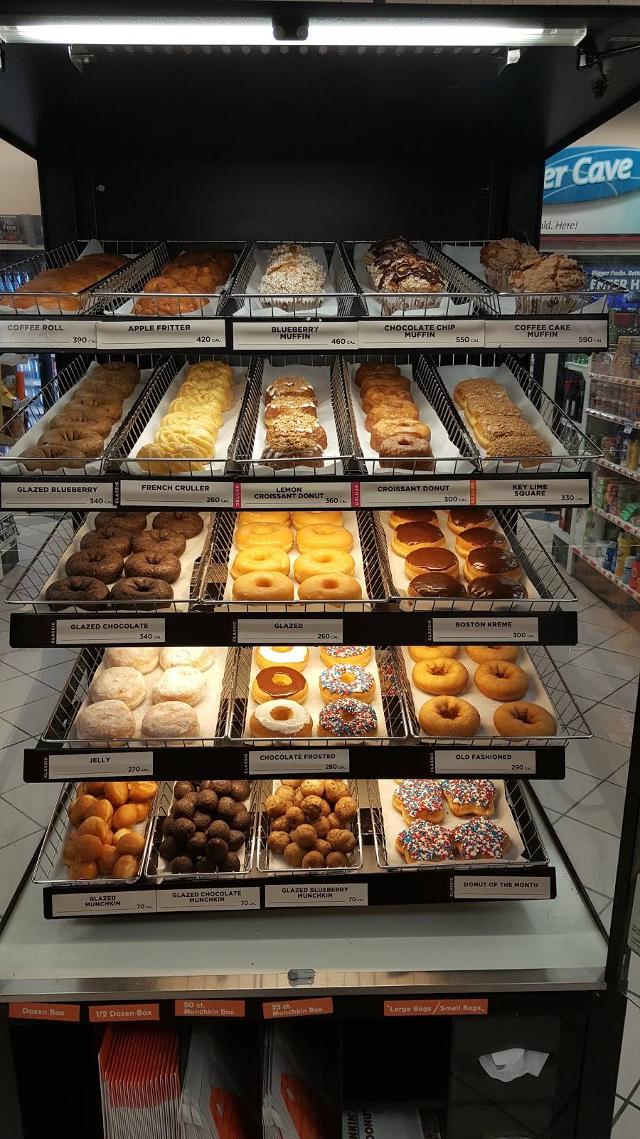 Dunkin | bakery | 14690 Metro Pkwy, Fort Myers, FL 33912, USA | 2395619633 OR +1 239-561-9633