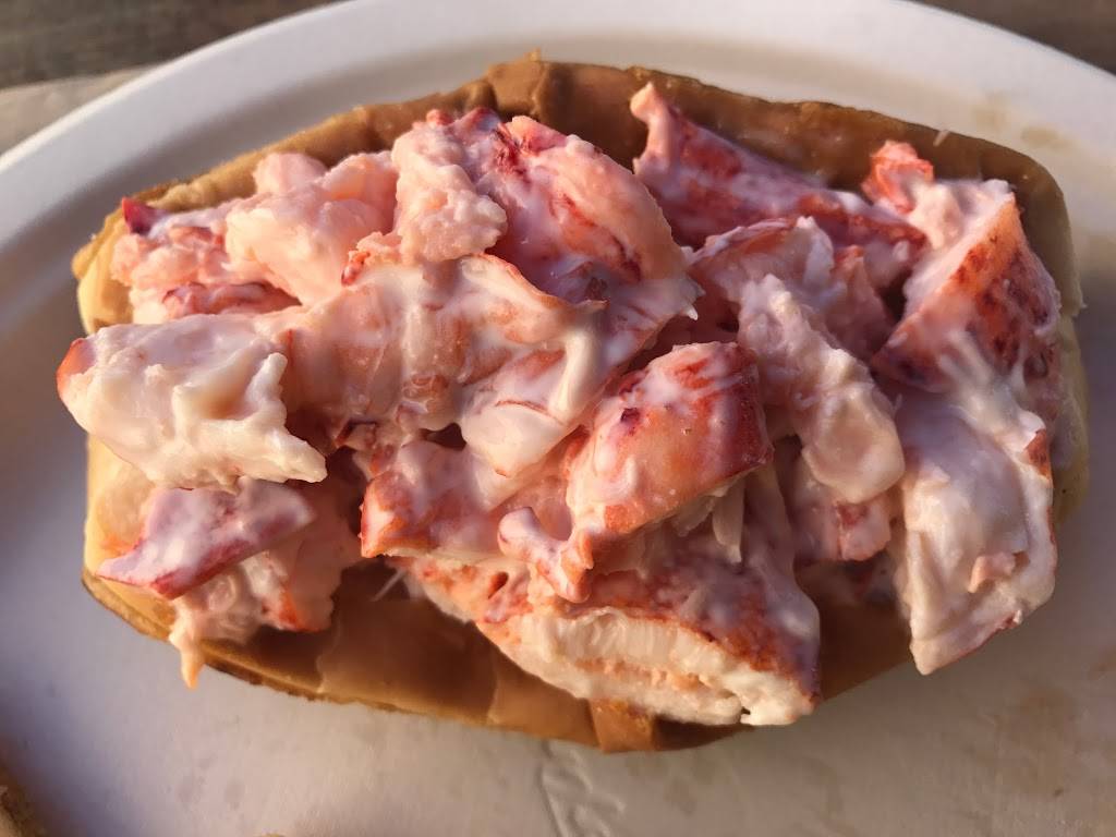 Livingstones Seafood and Deli | restaurant | 265 Boston Rd, North Billerica, MA 01862, USA | 9783621247 OR +1 978-362-1247