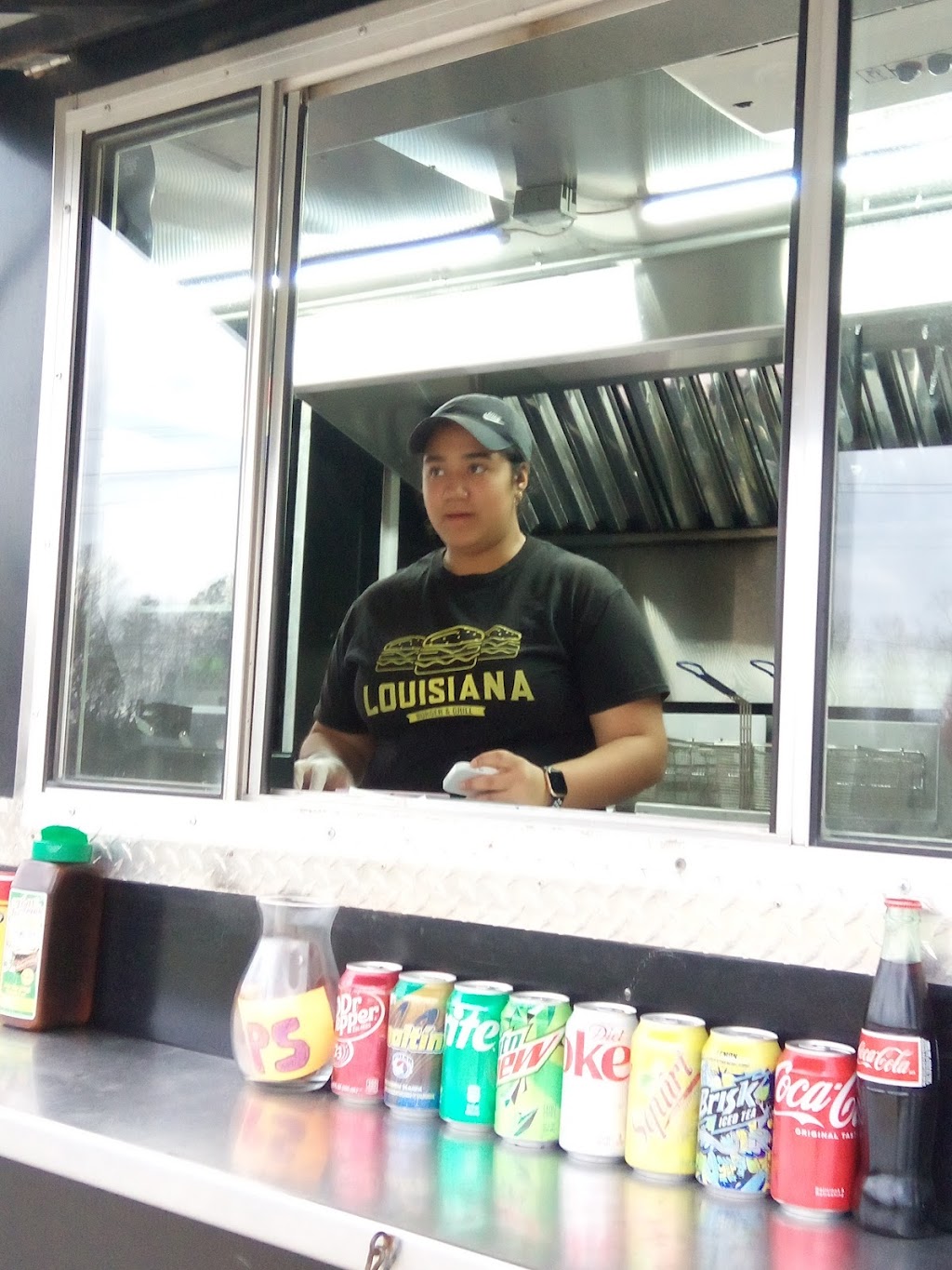 Louisiana burger and grill | restaurant | 25607 LA-16, Denham Springs, LA 70726, USA | 2253477071 OR +1 225-347-7071