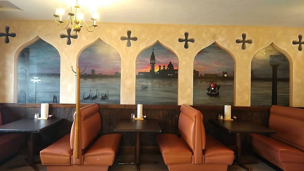 Old Towne Country Grill | restaurant | 310 Walnut St, Leetonia, OH 44431, USA | 3308170007 OR +1 330-817-0007