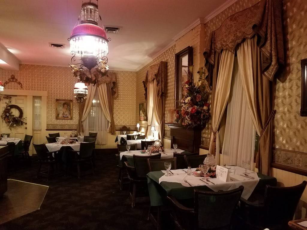 Mother In Law House | restaurant | 500 S Main St, St Charles, MO 63301, USA | 6369469444 OR +1 636-946-9444