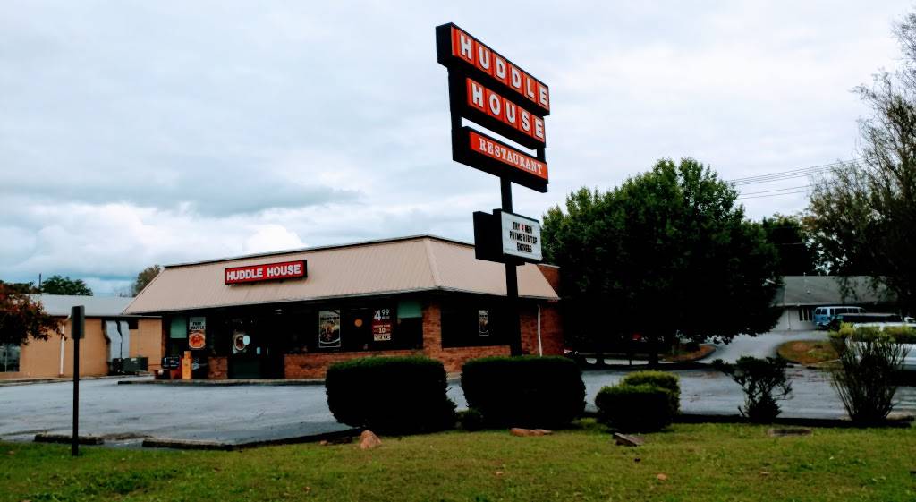 Huddle House | restaurant | 42 Asheville Hwy, Brevard, NC 28712, USA | 8288842726 OR +1 828-884-2726