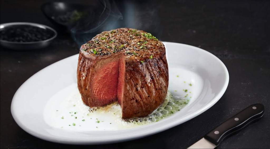 Ruths Chris Steak House | restaurant | 7001 E Belleview Ave Suite 100, Denver, CO 80237, USA | 3038549304 OR +1 303-854-9304