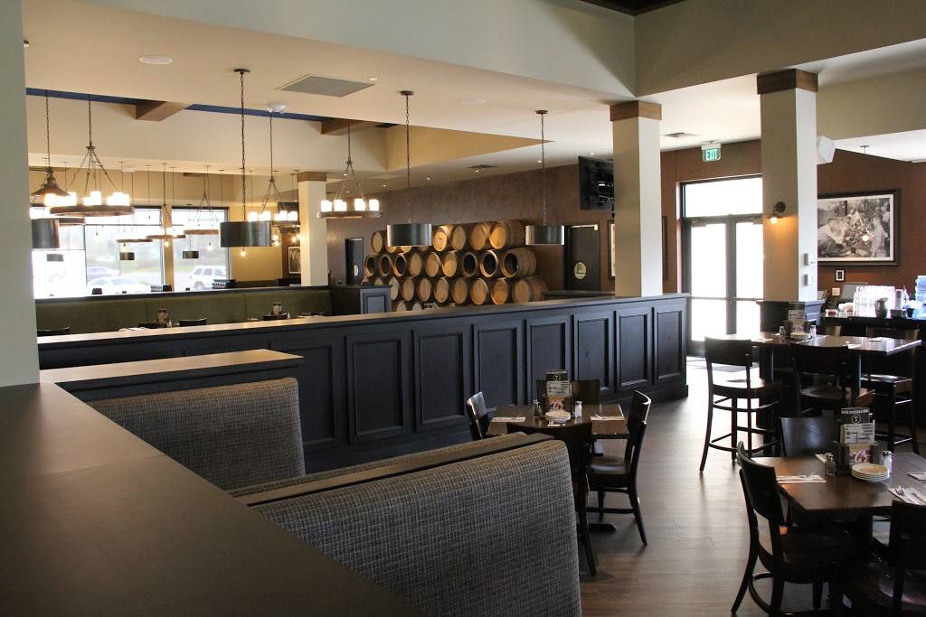 The Tavern Grill | restaurant | 3561 Lexington Ave N, Arden Hills, MN 55126, USA | 6514784450 OR +1 651-478-4450