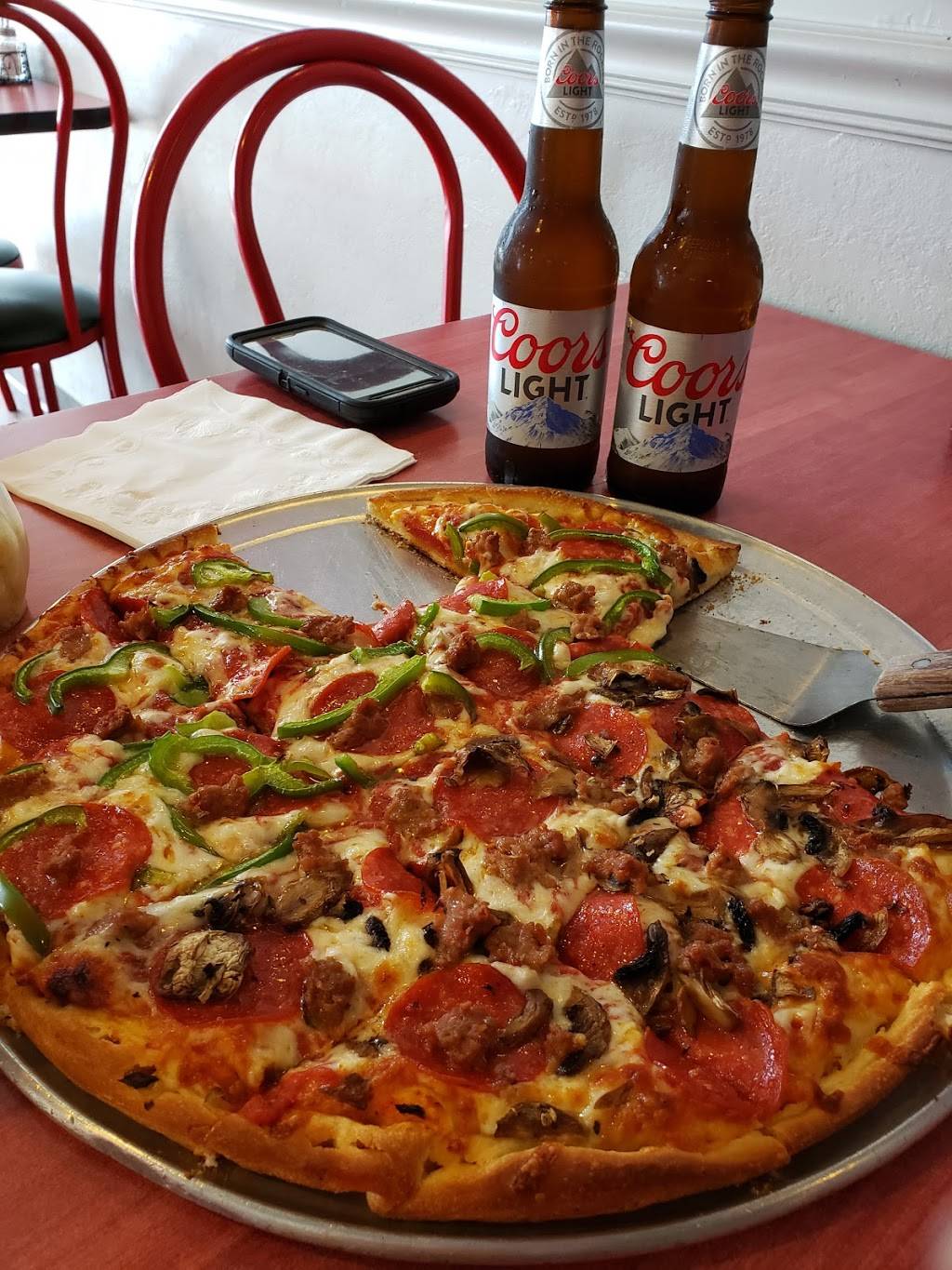 Papous Pizzeria & Italian Eatery | restaurant | 5075 Leetsdale Dr, Denver, CO 80246, USA | 3033883211 OR +1 303-388-3211